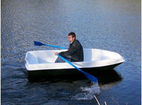Стеклопластиковая лодка "Стриж"