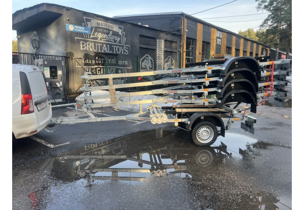 Оптовая отгрузка прицепов. 