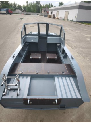 Моторная лодка ПНД Парус 420 DC