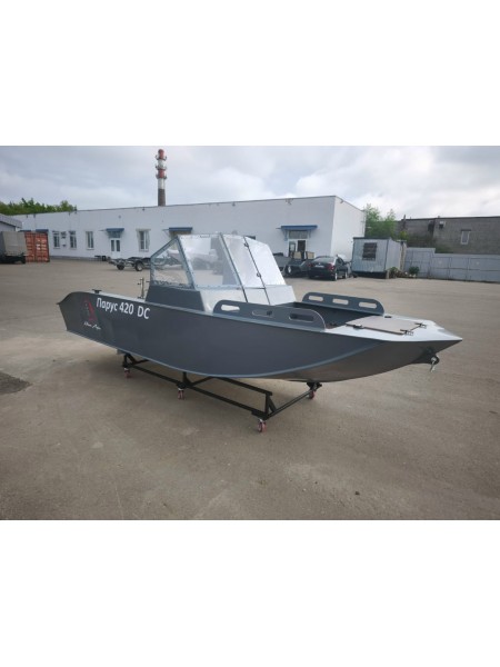 Моторная лодка ПНД Парус 420 DC
