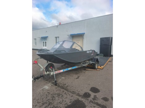 Моторная лодка ПНД Паpус 420 J