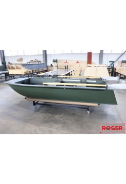 Моторная лодка ПНД  ROGER JOHNBOT 4000 (бескилевая)