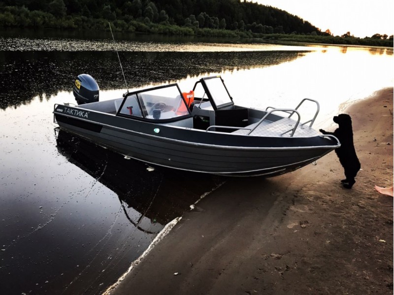 Лодка для рыбалки фото