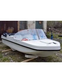 Капотная мотолодка Легант-380 Авто
