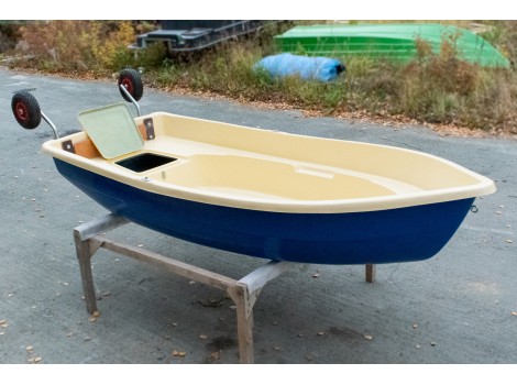 Стеклопластиковая лодка Тортилла-2 (Картоп) с Рундуком